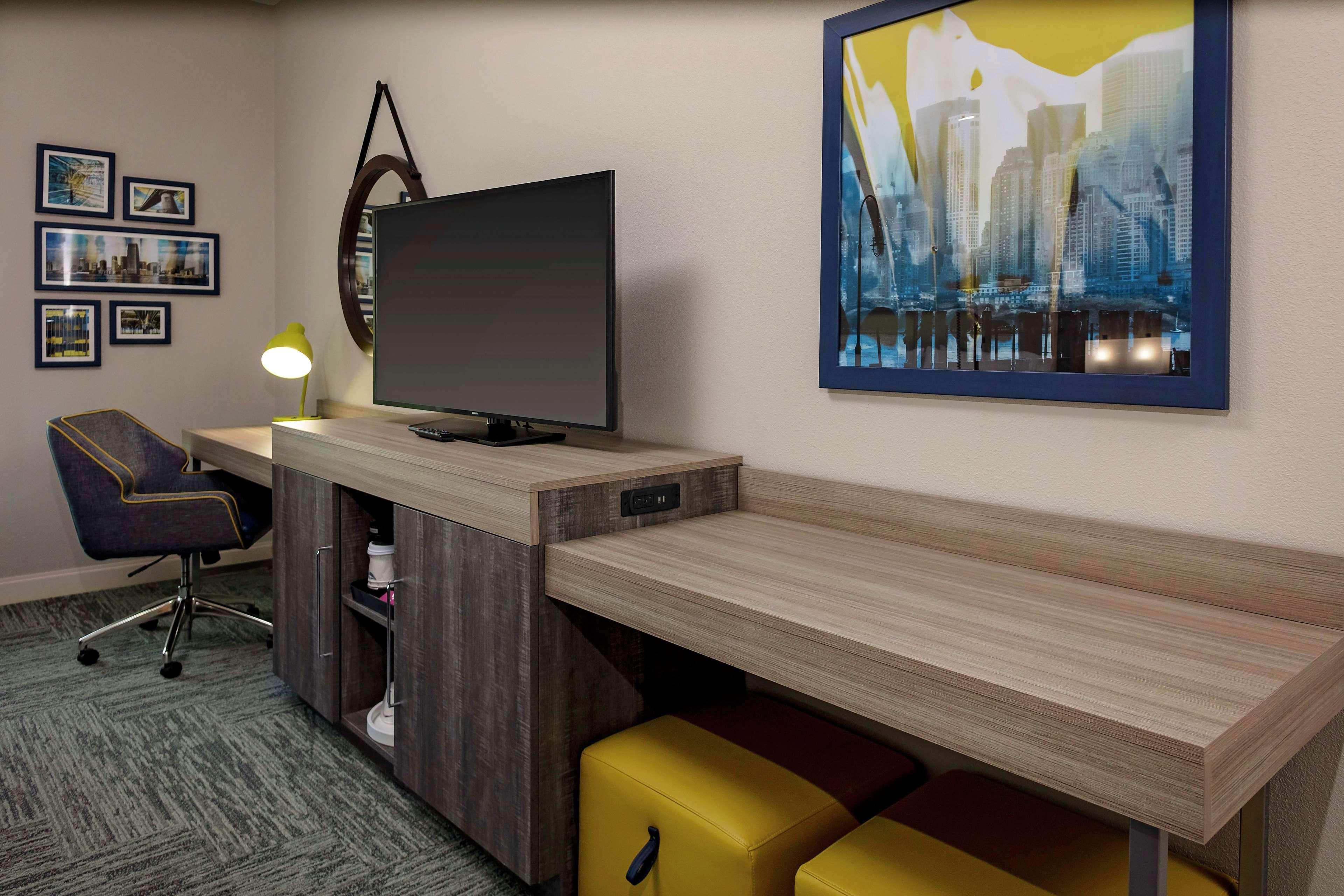 Hampton Inn Cranbury Екстериор снимка