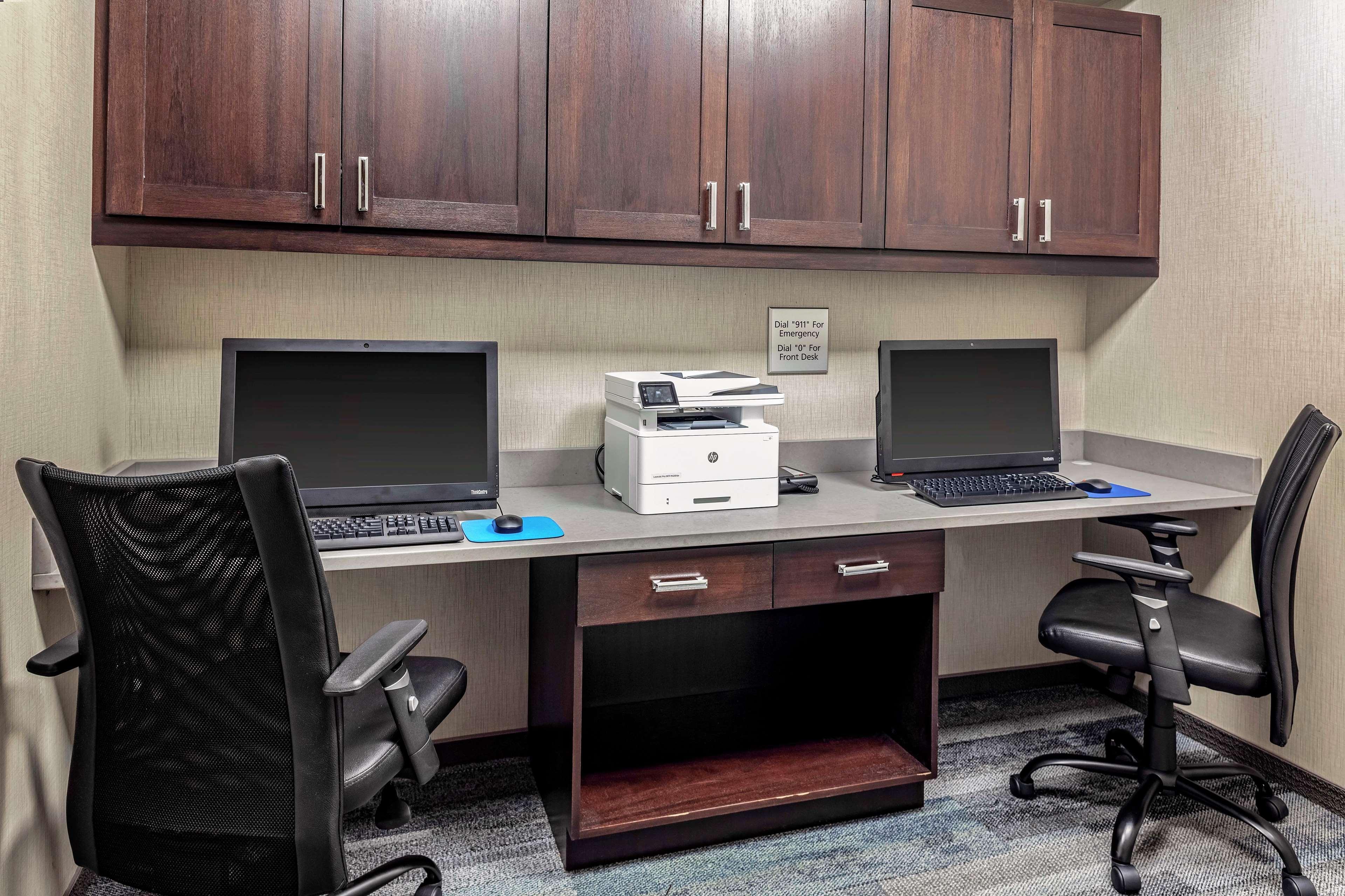 Hampton Inn Cranbury Екстериор снимка